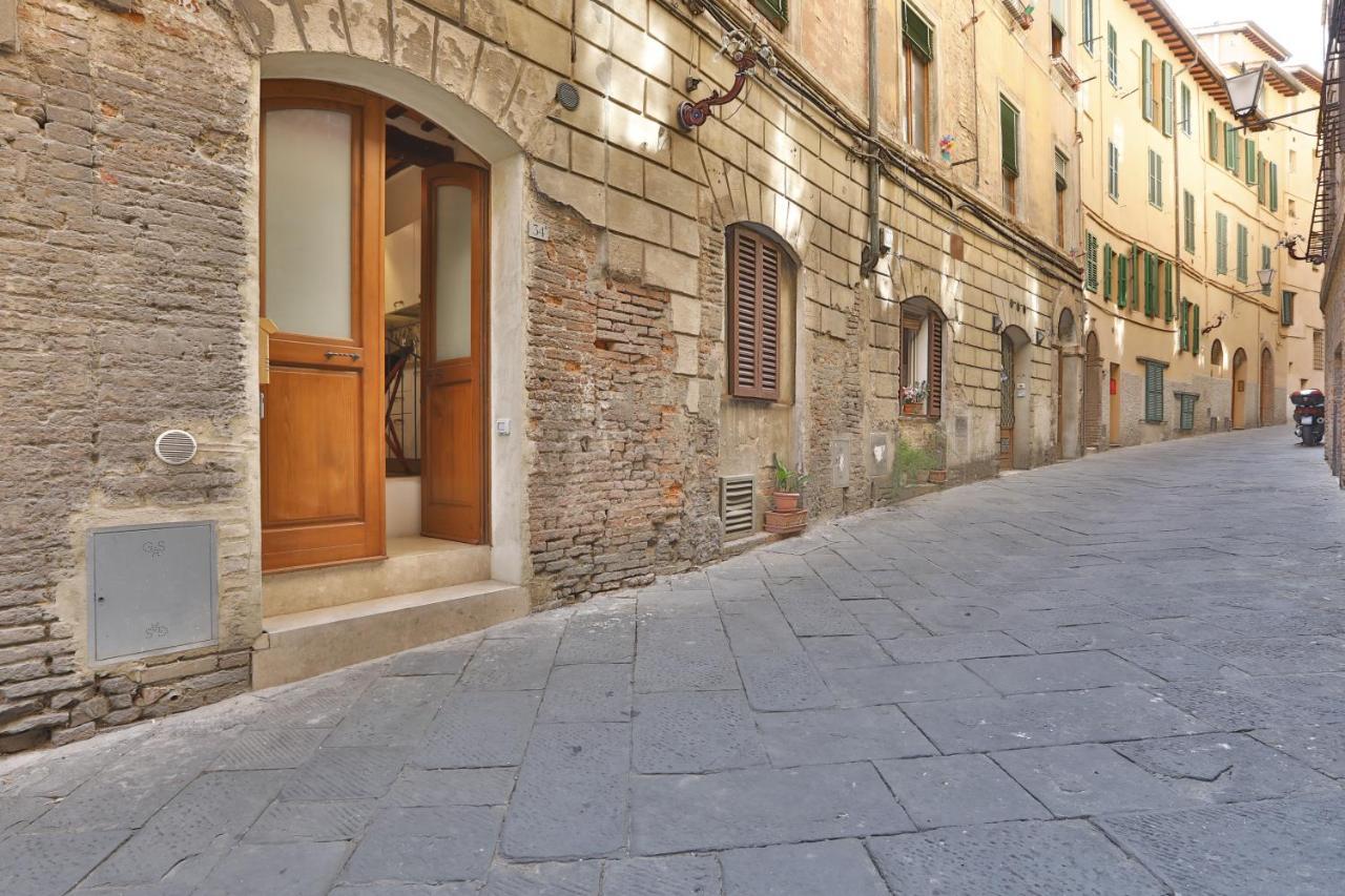 Appartamento Indipendente Vicino Piazza Del Campo Siena Exterior foto